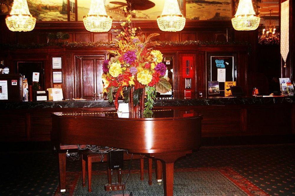 The Monticello Hotel Longview Εξωτερικό φωτογραφία